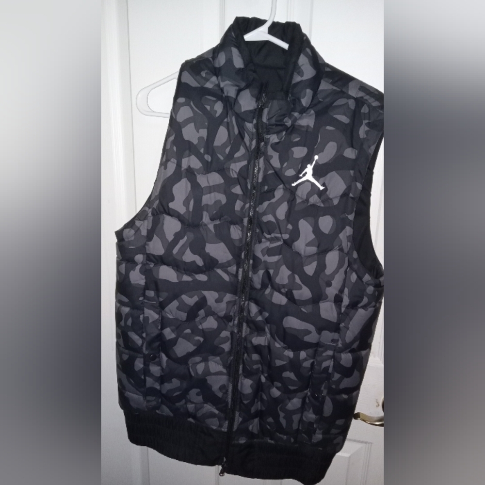 Air jodran puffer vest